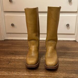 Frye Campus Boots in Banana